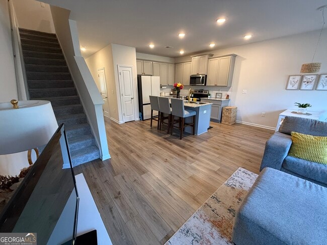 Building Photo - 209 Buckingham Ln