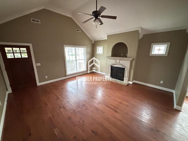 Building Photo - 164 Stonecreek Pl