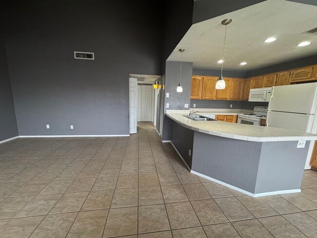 Foto del edificio - 11666 N 28th Dr