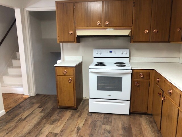 Foto del edificio - 1481 Hazelwood Dr