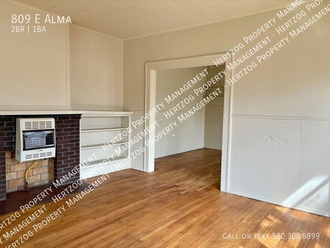 Building Photo - 809 E Alma-