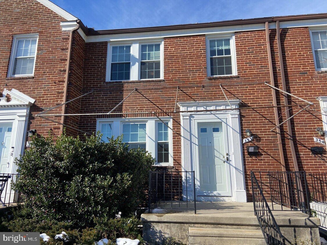 352 Greenlow Rd, Catonsville, MD 21228 Townhome Rentals in