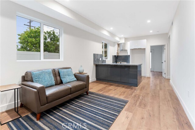 Foto del edificio - 4559 W 18th St