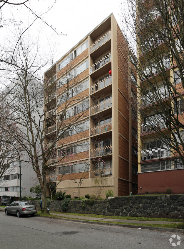 Building Photo - Sunset Court