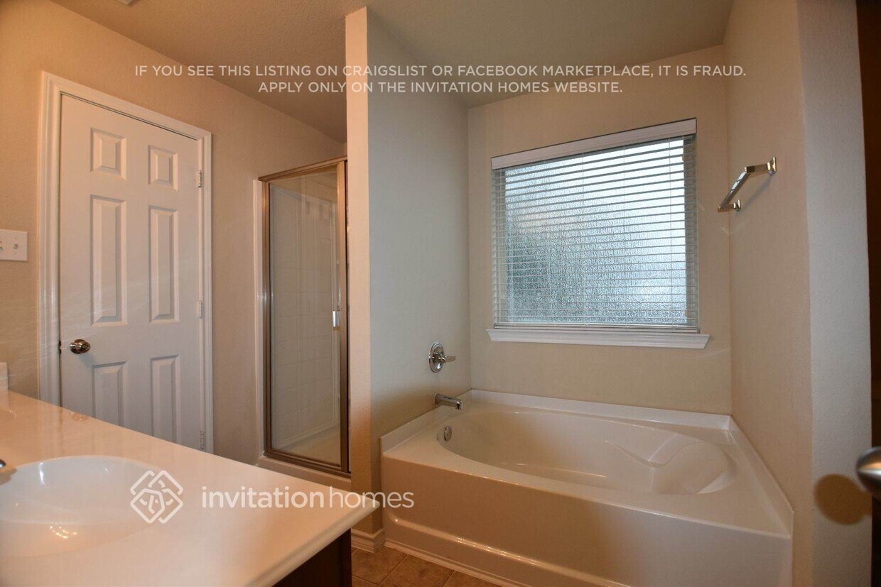 Building Photo - 6537 Sierra Madre Dr