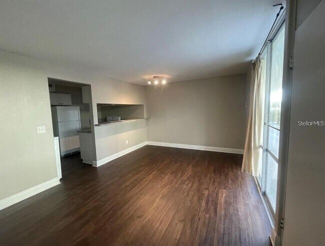Foto del edificio - 1301 S Howard Ave