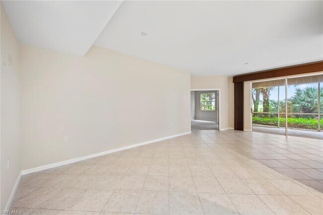 Building Photo - 9211 Palmetto Ridge Dr