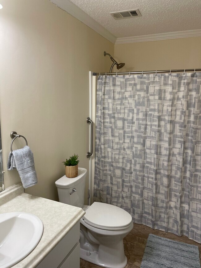 Foto del edificio - 4416 Dreux Ave