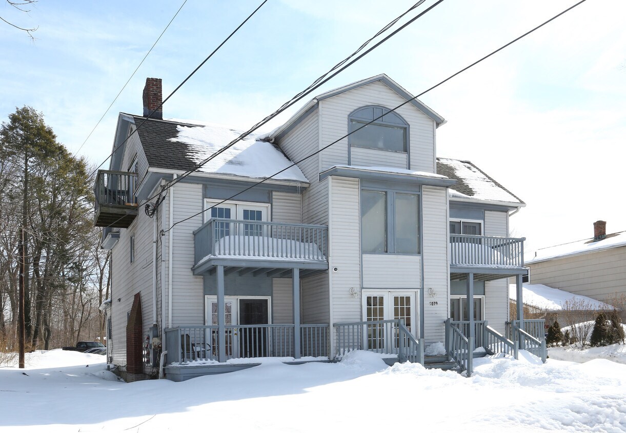 Building Photo - 1079 Broad St