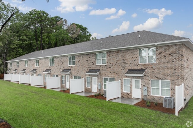 Building Photo - 451 Wren Crest Ln