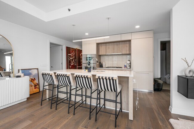 Foto del edificio - 211 N Harbor Dr