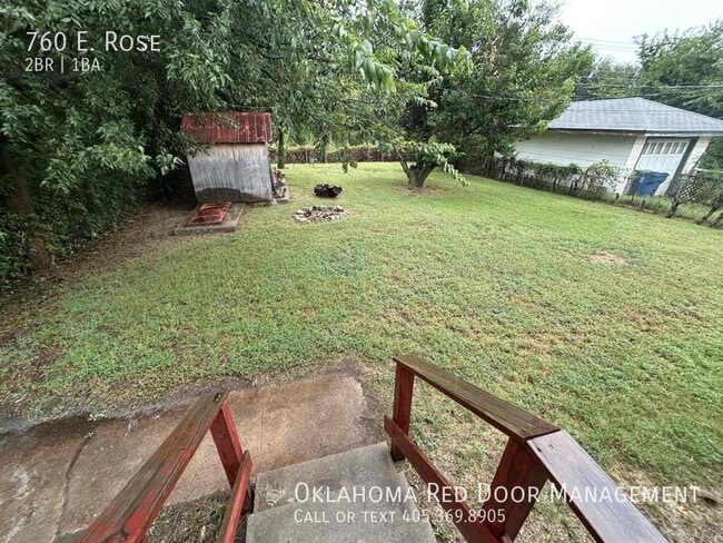 Foto del edificio - 760 E. Rose-