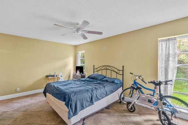 Foto del edificio - 1292 NW 87th Ave
