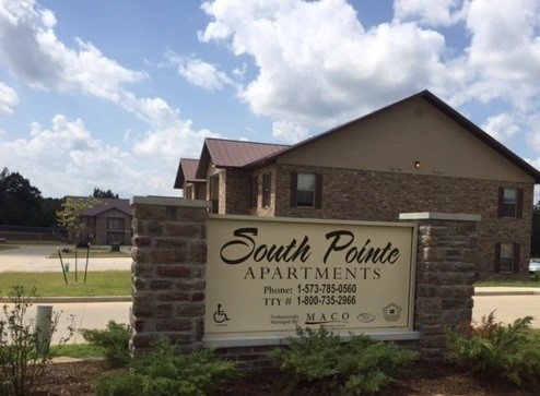 Building Photo - South Pointe Apartments