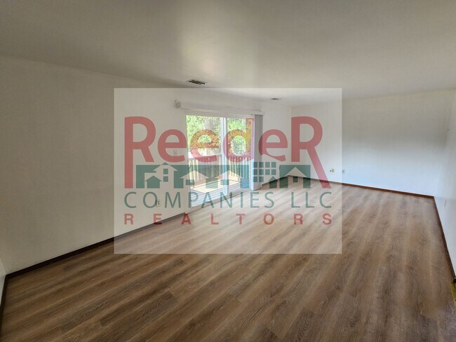 Foto del edificio - 7344 Hohman Ave