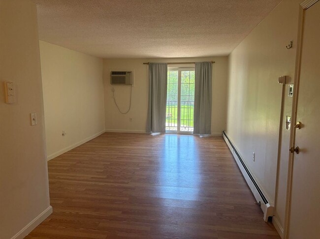 Building Photo - 1007 White Cedar Blvd