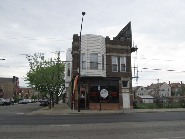 Foto del edificio - 2301 W Cermak Rd