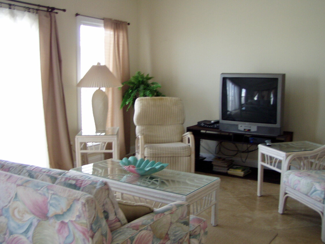 Primary Photo - 108 Sea Star Cir