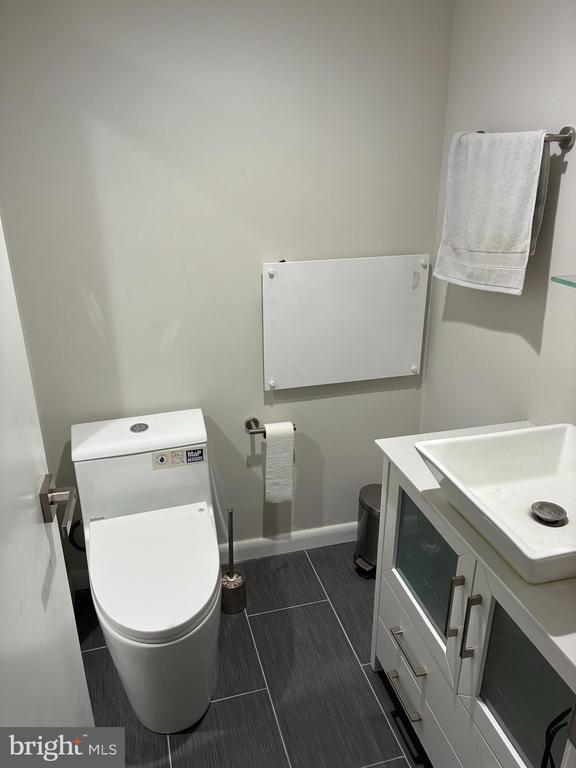 Building Photo - 20536 Valley Forge Cir