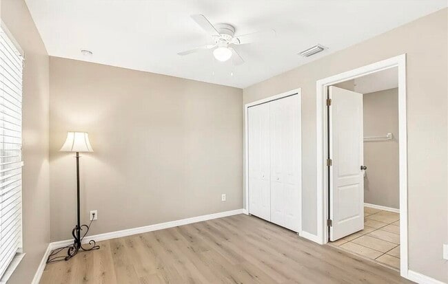 Foto del edificio - 9792 Deerfoot Dr