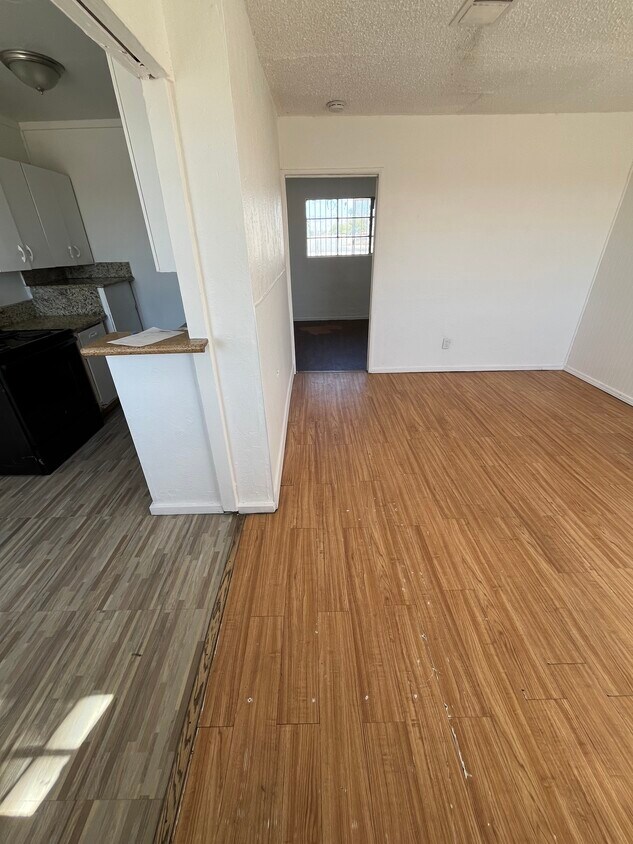 Foto principal - 708 Jackson Ave