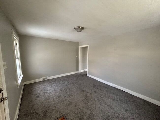 Foto del edificio - 618 Farnsworth Ave