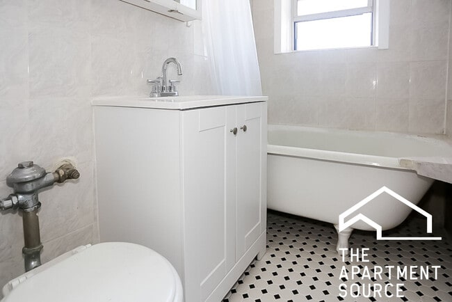 Foto del edificio - 3257 W Wrightwood Ave