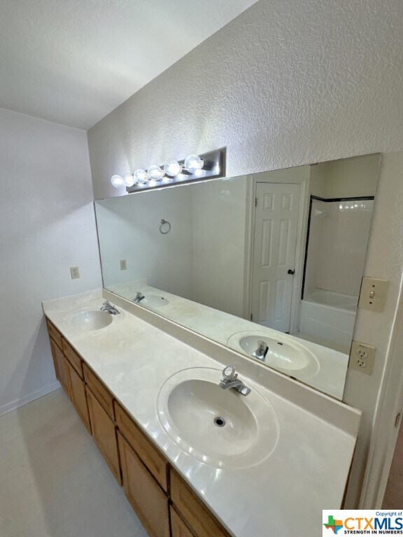 Foto del edificio - 3804 Lone Oak Dr