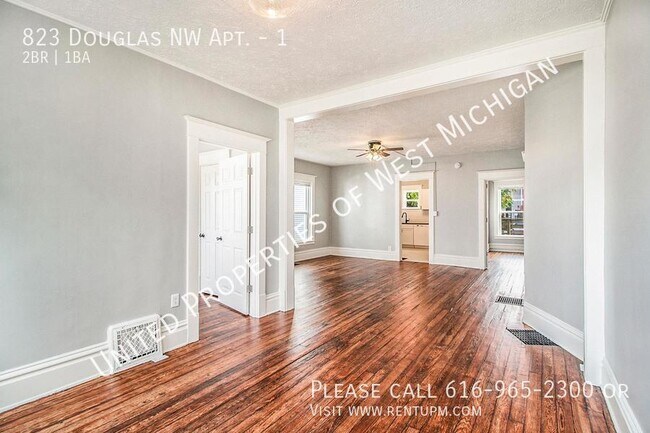 Foto del edificio - Available Now | 2 Bed 1 Bath Apartment in ...