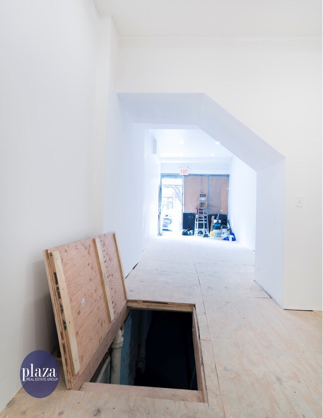 Interior Reverse - 1425 3rd Ave