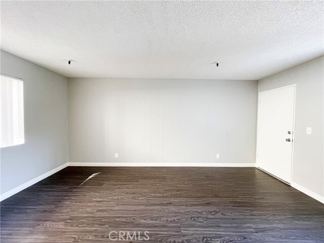 Foto del edificio - 13535 Yukon Ave