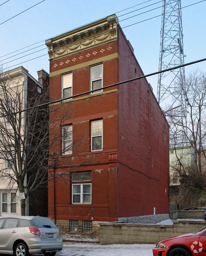 Primary Photo - 2319 Clifton Ave