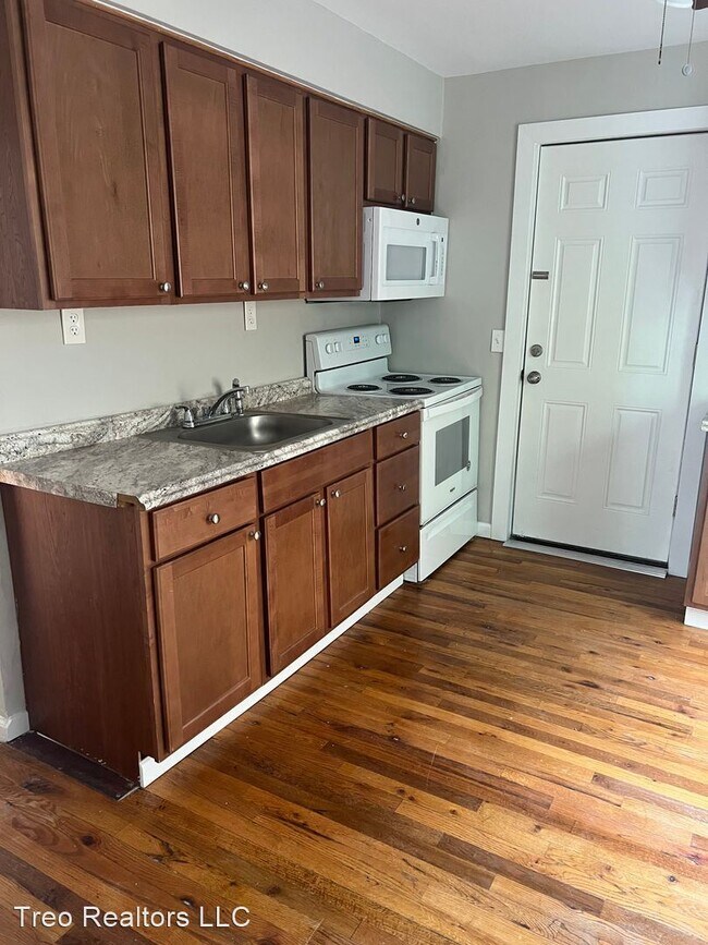 Building Photo - 4 br, 2 bath House - 429 Elberon Ave