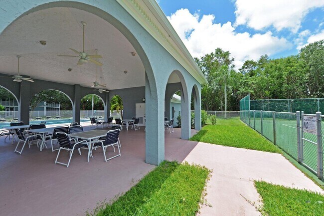 Building Photo - 3254 SE Aster Lane 239 Stuart Fl 34994