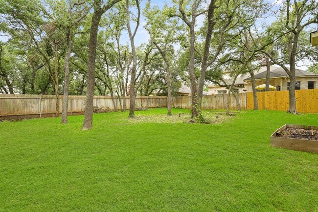 Building Photo - 2118 Ariella Dr
