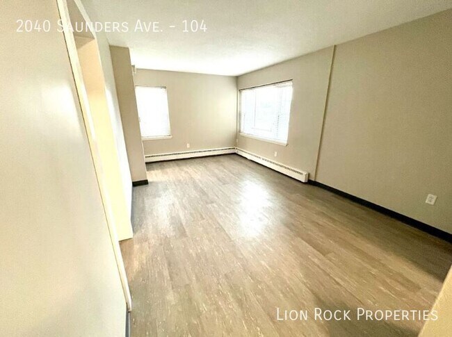 Foto del edificio - 2040 W Saunders Ave