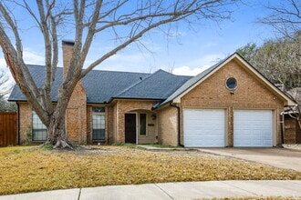 Building Photo - 2308 Villanova St