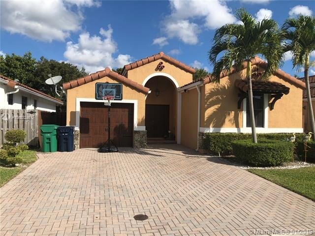 Foto principal - 9947 NW 10 Terrace