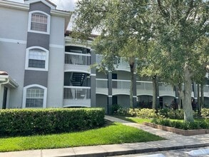 Building Photo - 13815 Fairway Island Dr