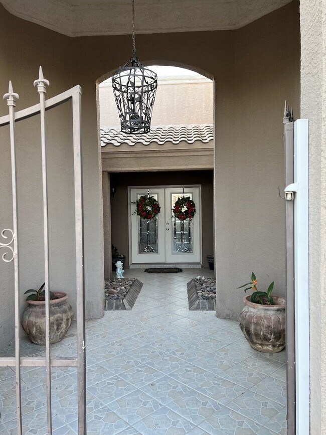 Foto del edificio - 1031 Los Moros Dr