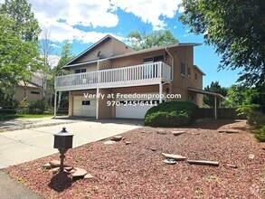 Building Photo - 383 E Valley Cir