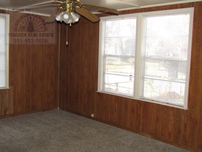Building Photo - 104 Pulaski Dr