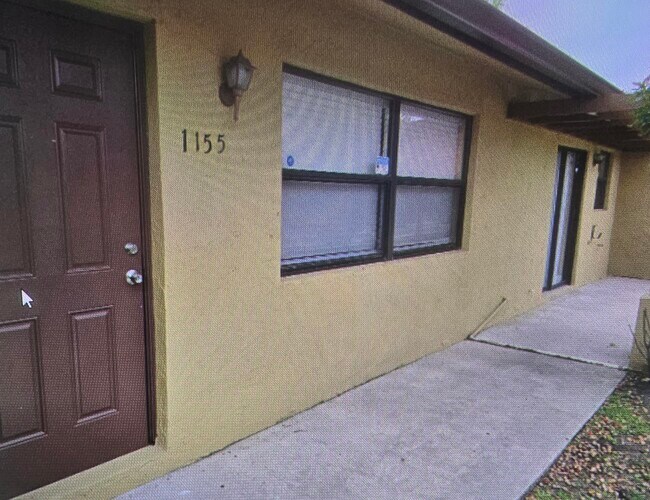 Foto del edificio - 1155 White Pine Dr