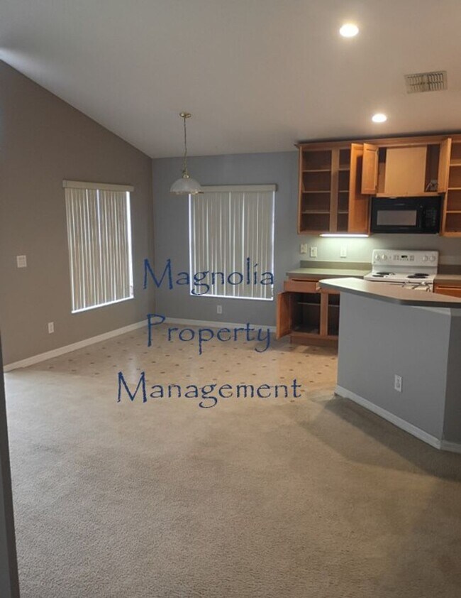 Building Photo - Highlander Estates