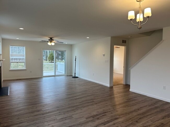 Building Photo - 67 Long Bnd Dr