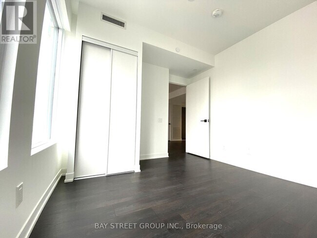 Photo du bâtiment - 2003 - 319 JAVIS STREET