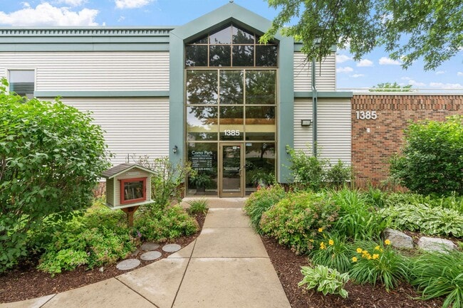 Building Photo - Como Park Apartments