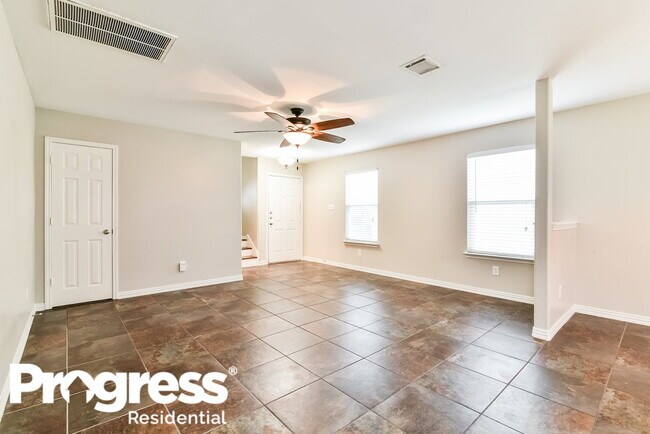 Building Photo - 4722 San Antonio River Dr