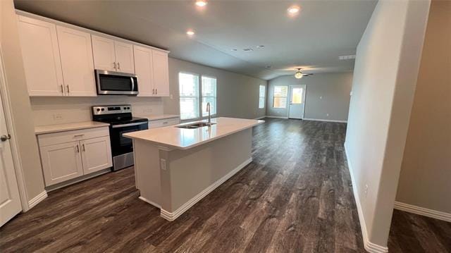 Foto del edificio - 3242 Deckard Dr