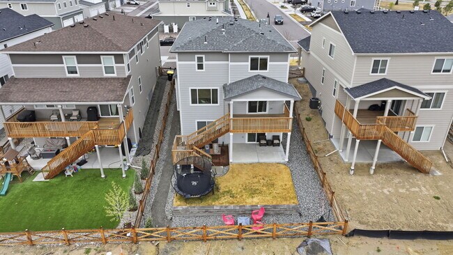 Building Photo - 5765 Mammoth Ln